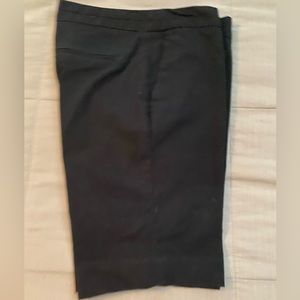 Women’s Banana Republic size 2 black Bermuda shorts